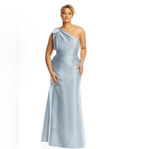 Bella Bridesmaids Alfred Sung D794 Dress
